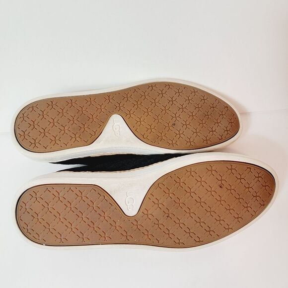 UGG Black Knit Sammy Chevron Slip On Comfort Flats Size 7 - Picture 9 of 10